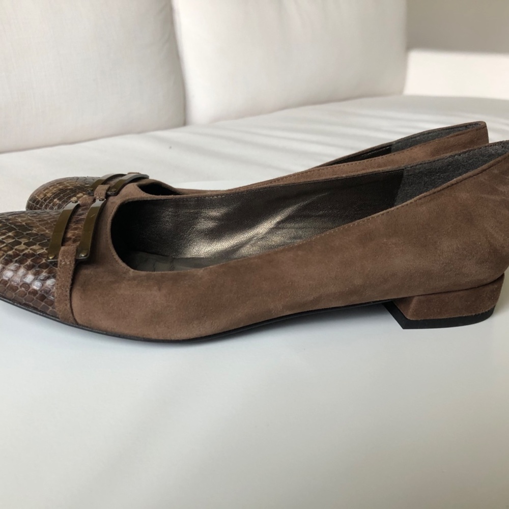 Stuart Weitzman Brown Suede and Snakeskin Loafers - Picture 4 of 8
